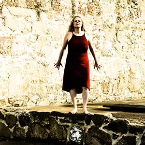 Girl in a red dress &ndash; Sandi