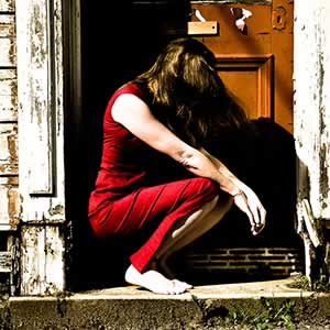 Girl in a red dress &ndash; Elliot