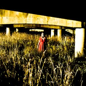 Girl in a red dress &ndash; Mel